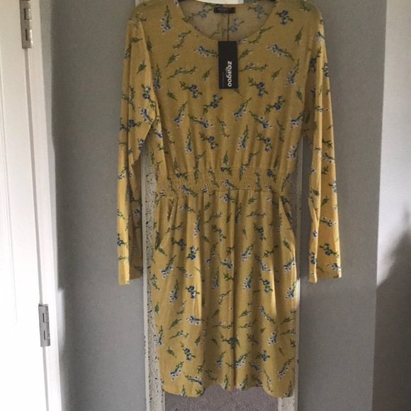 Cute yellow with purple flowers dress $10 - Picture 2 of 4